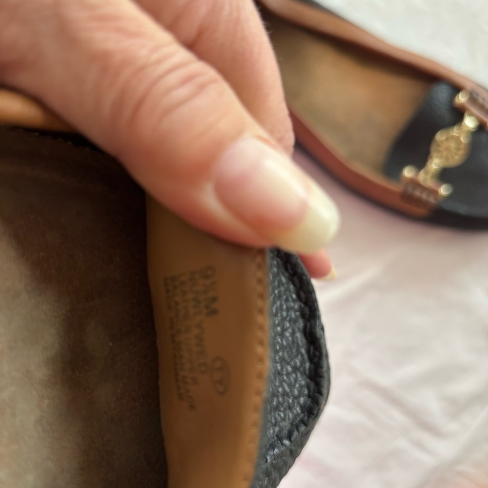 Aerosoles Nuwlywed black leather Loafers SZ 9.5 M Worn 2X Indoors - Picture 9 of 12